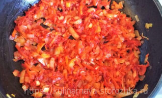 морковь и лук с томатной пастой фото
