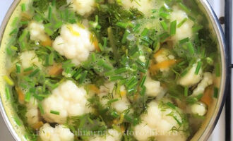 вегетарианский суп с цветной капустой и рисом фото