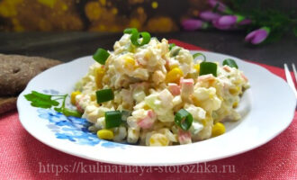 крабовый салат с рисом и кукурузой фото