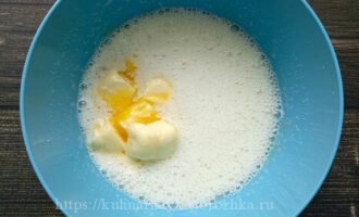 масло сахар яйцо для кекса фото